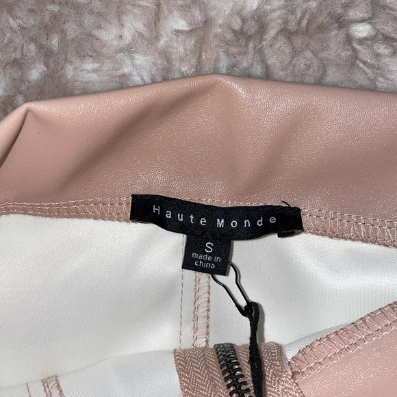 Brand new. Two piece skirt and crop top.zipper down the middle. Pink pleather. - Picture 4 of 4